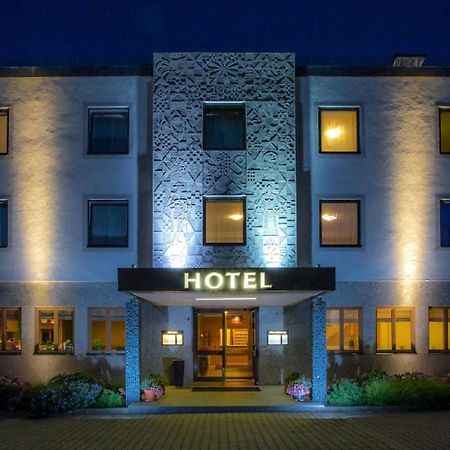 Hotel Parsberg Пуххайм Экстерьер фото
